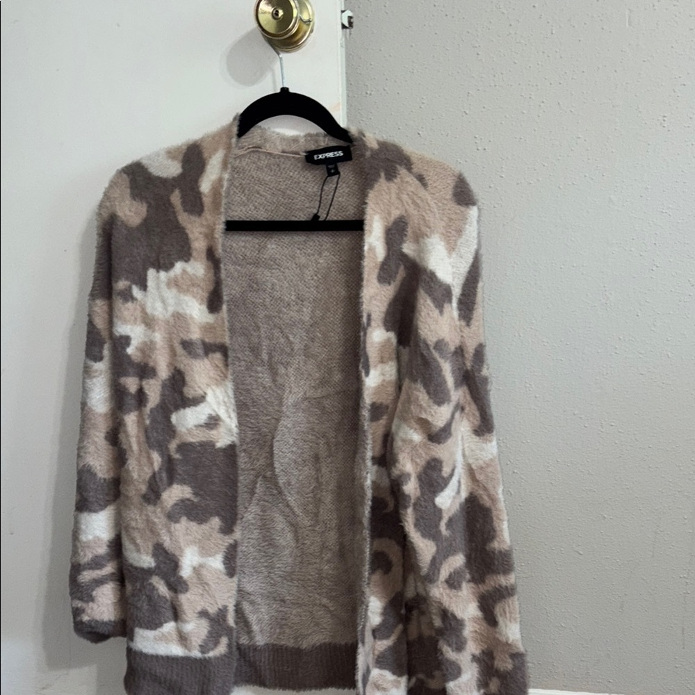 Express Women's Camouflage Sweater - Brown and Cream